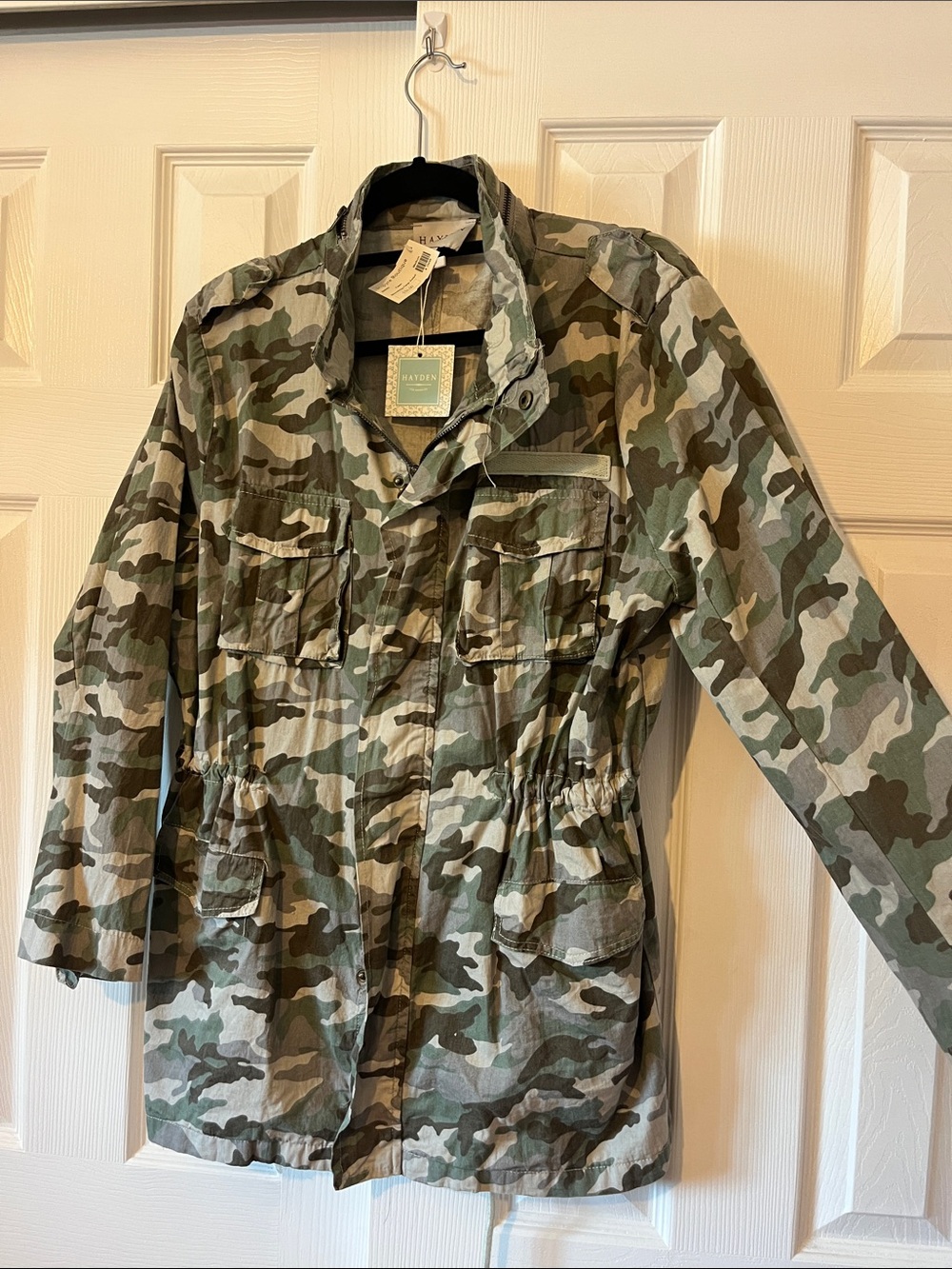 NWT Women’s Hayden Camouflage Utility Jacket w/ Pockets & Zipper/Buttons Size M